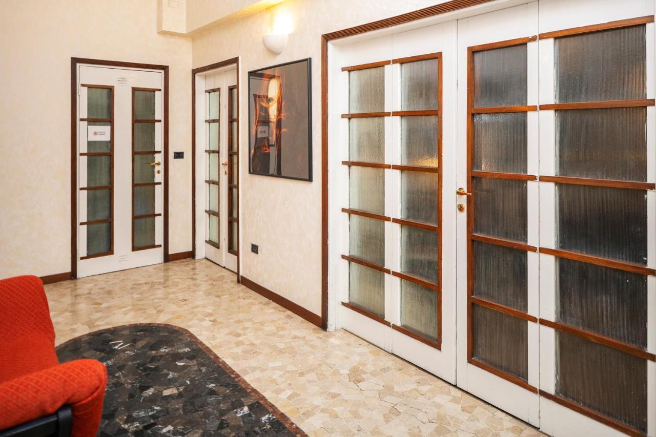 Central Apartment Milano Ngoại thất bức ảnh